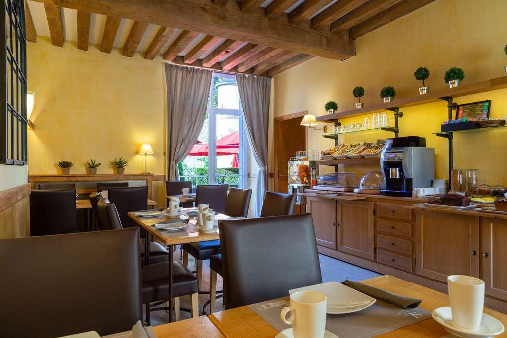 Hotel Saint-Laurent, The Originals Relais Монфор-л'Амори Удобства фото